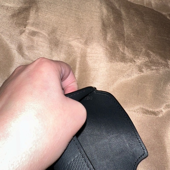 Louis Vuitton iPad Sleeve - Picture 11 of 11